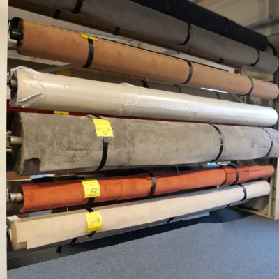 Premium-Kräuselveloure Rubinrot - Teppichboden 4-Meter Breite